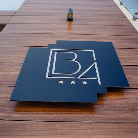 Hotel B4 Oradea Zewnętrze zdjęcie
