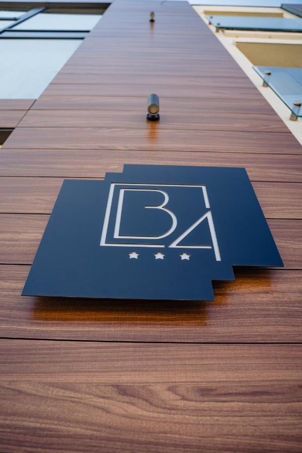 Hotel B4 Oradea Zewnętrze zdjęcie