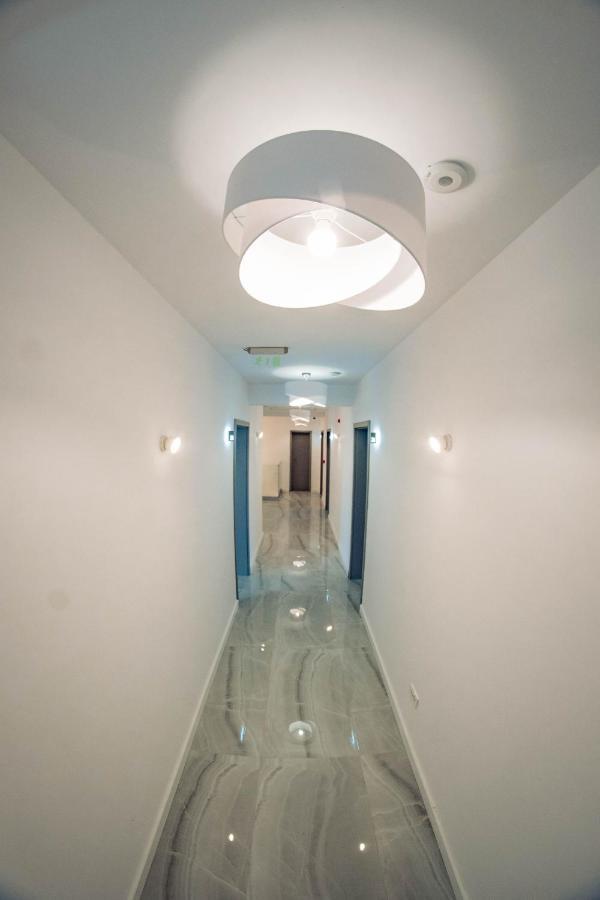 Hotel B4 Oradea Zewnętrze zdjęcie