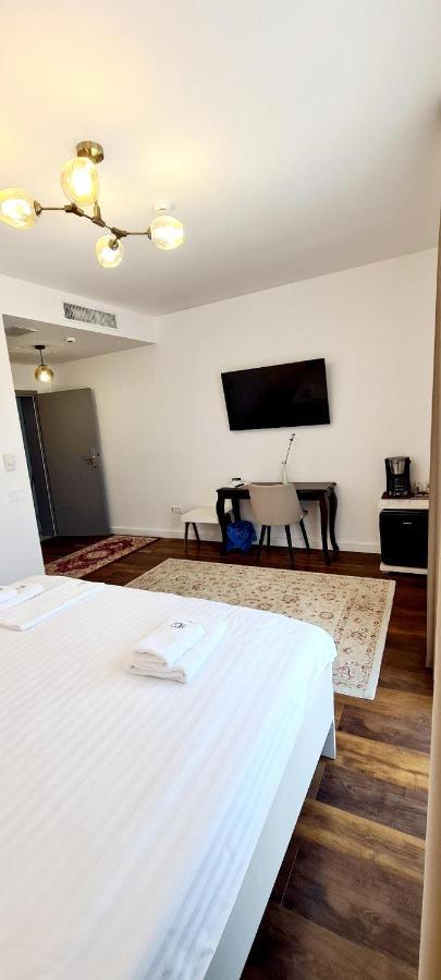 Hotel B4 Oradea Zewnętrze zdjęcie