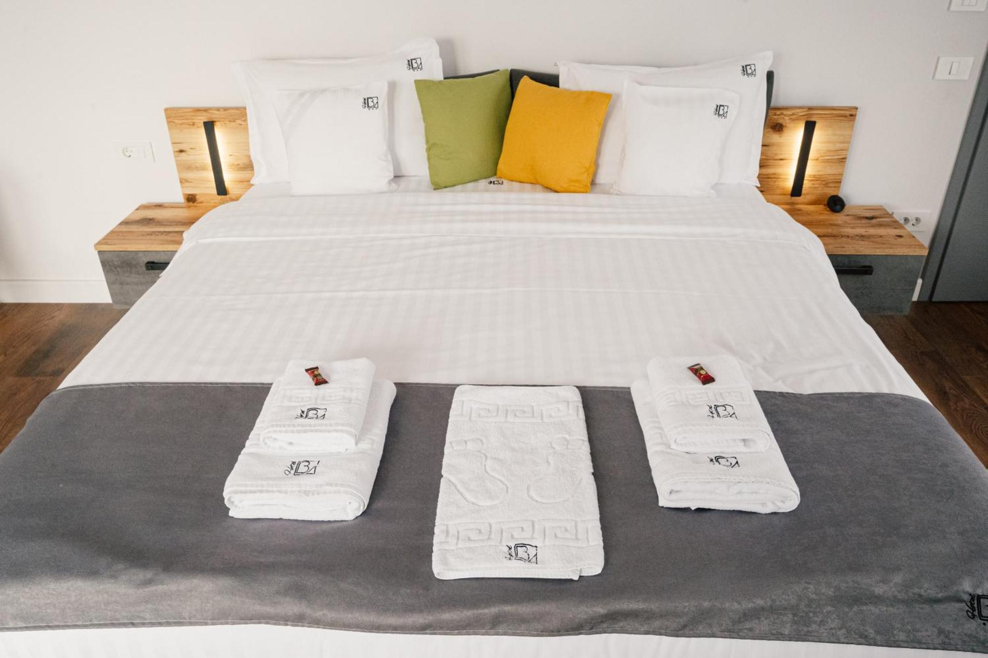 Hotel B4 Oradea Zewnętrze zdjęcie