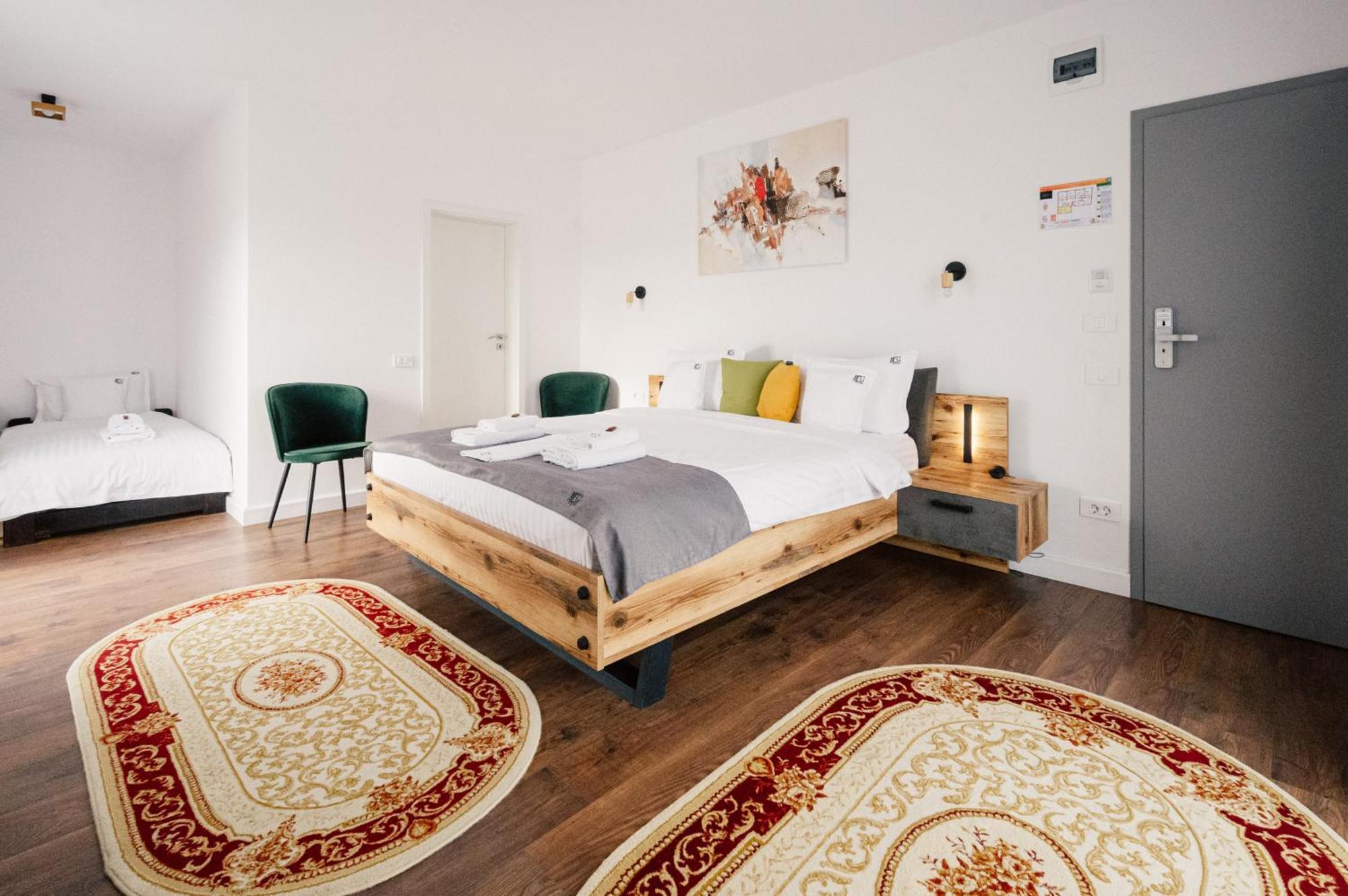 Hotel B4 Oradea Zewnętrze zdjęcie