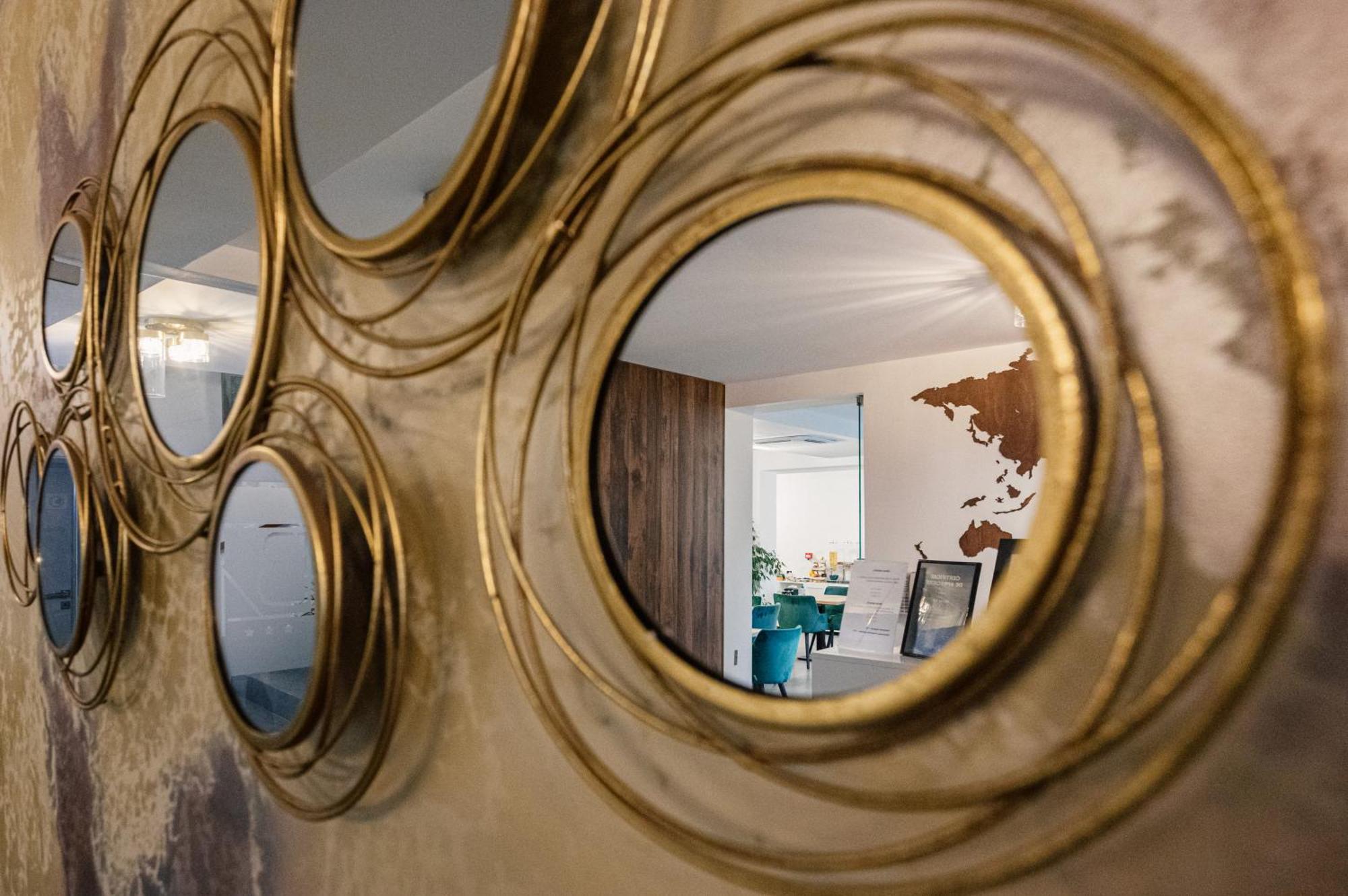 Hotel B4 Oradea Zewnętrze zdjęcie
